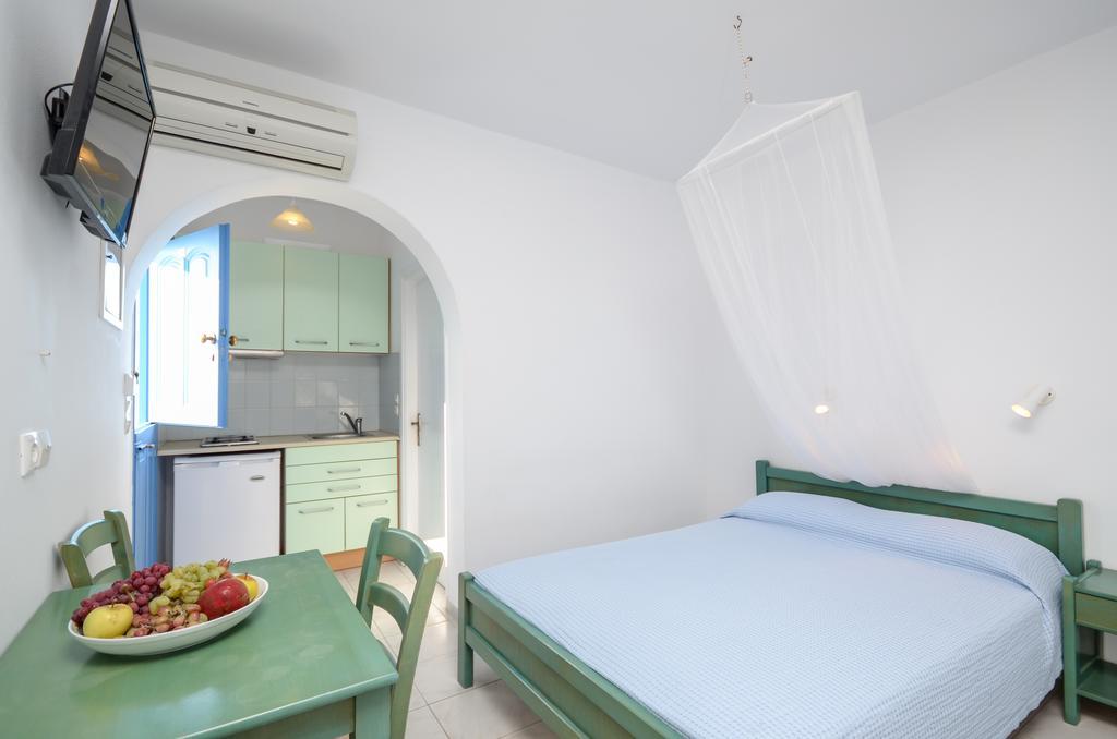 Victoria Studios & Apartments Mikri Vigla Extérieur photo