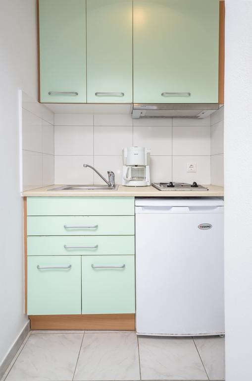 Victoria Studios & Apartments Mikri Vigla Extérieur photo