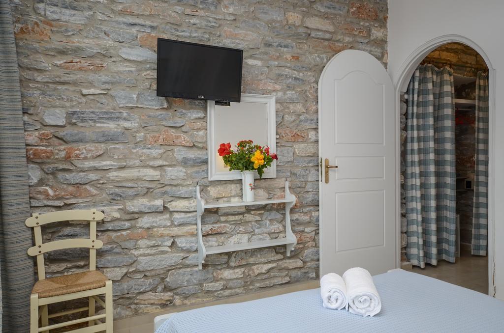 Victoria Studios & Apartments Mikri Vigla Extérieur photo