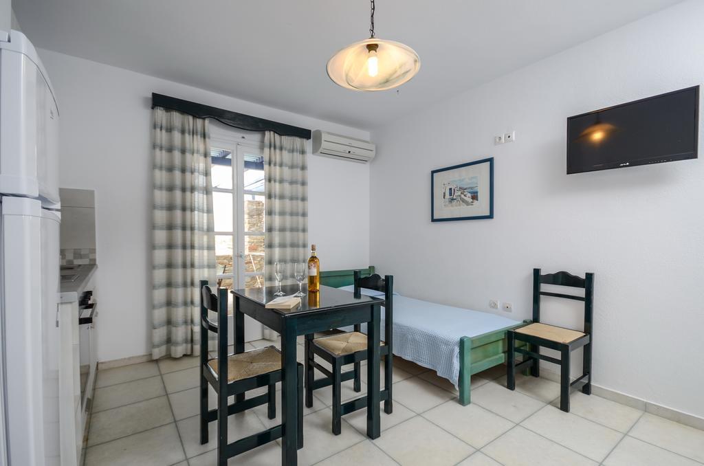 Victoria Studios & Apartments Mikri Vigla Extérieur photo